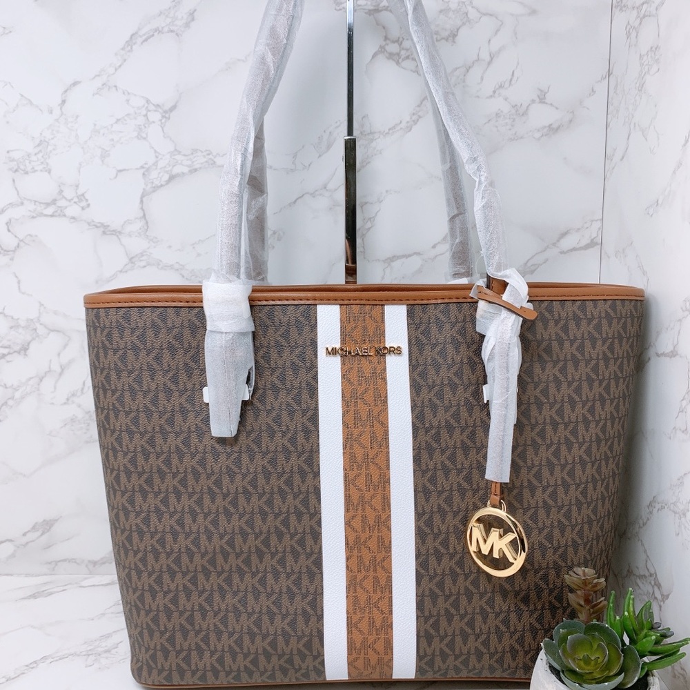Michael Kors JST Medium Carryall Tote